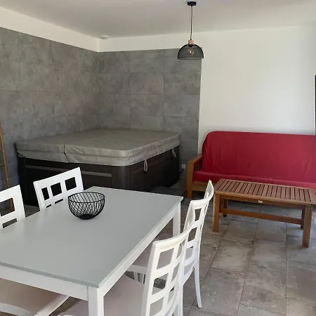Maison Chaleureuse Avec Interieur Prive Vakantiehuis *